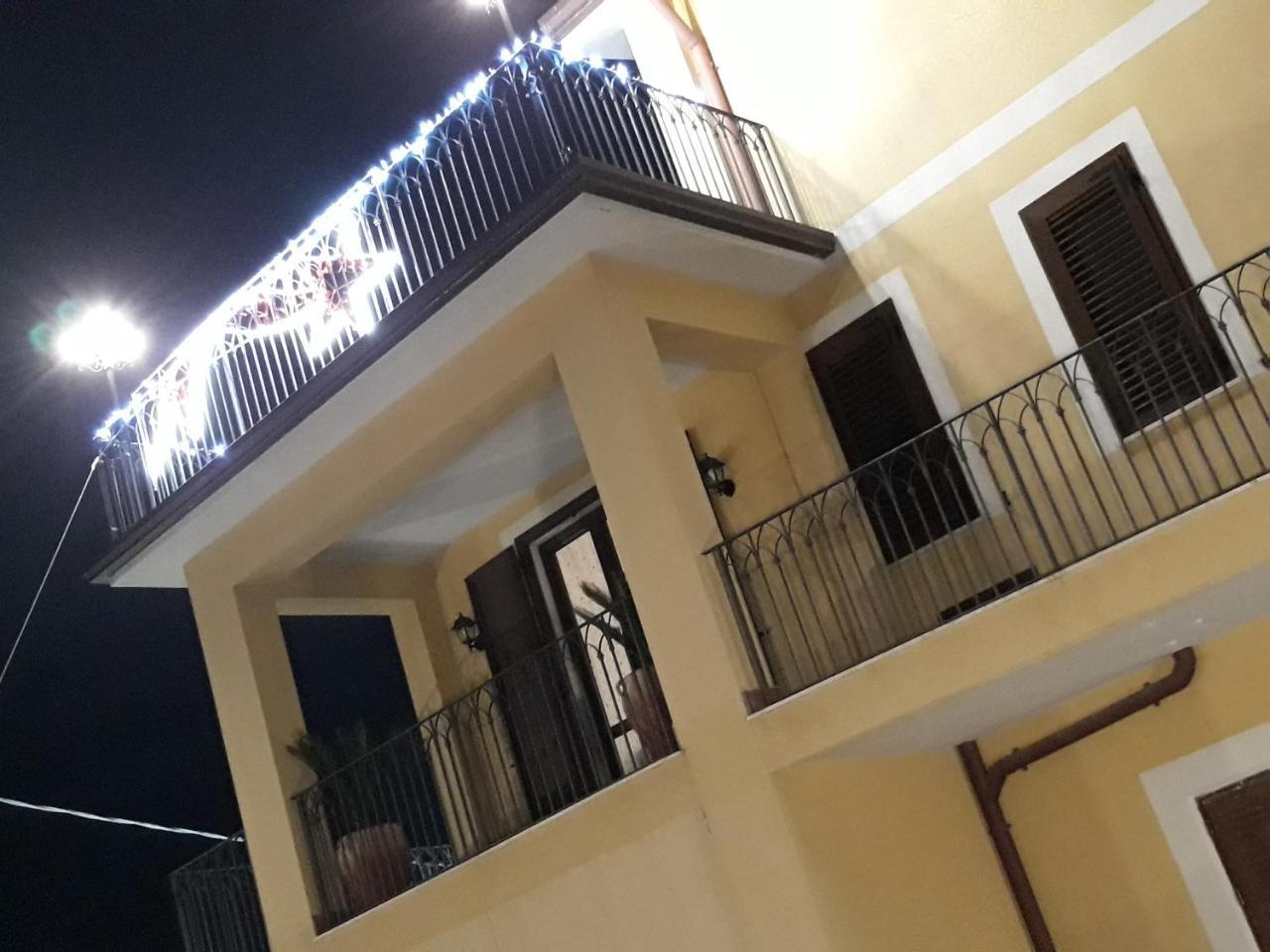 A Casa Di Simona Acomodação com café da manhã Monreale Exterior foto