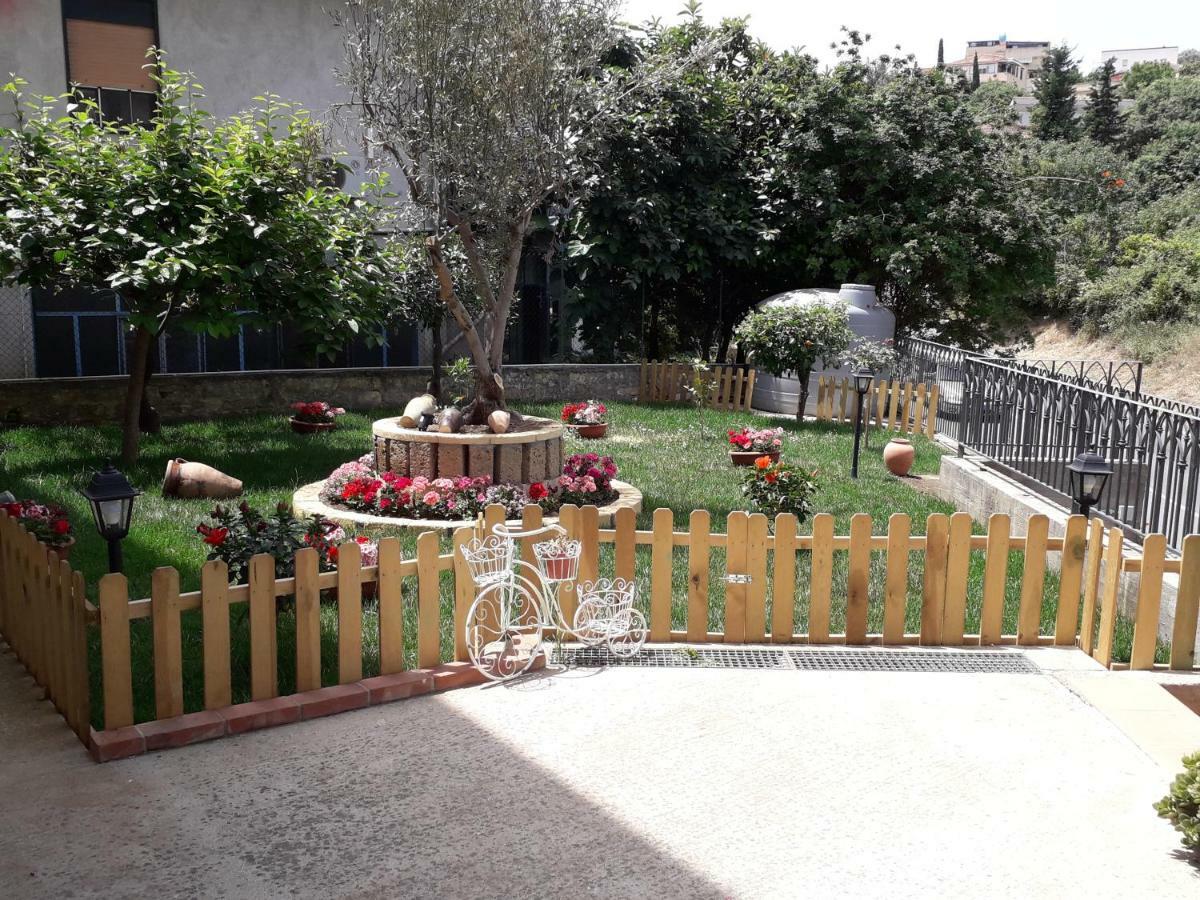 A Casa Di Simona Acomodação com café da manhã Monreale Exterior foto